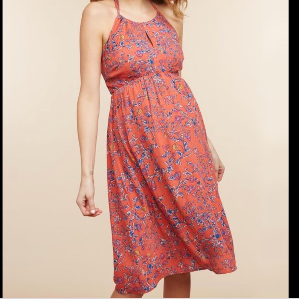 Jessica’ Simpson maternity dress
